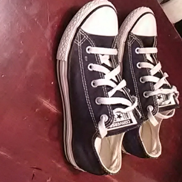 Converse - Picture 2 of 4